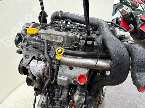 Motore OPEL ASTRA H (A04) [2004-2014]  32083573