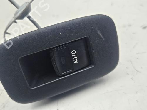 Used Right rear window switch TOYOTA AURIS (_E15_) 1.8 Hybrid (ZWE150_, ZWE150R) (136 hp) 30468139