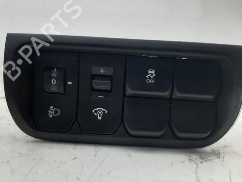 Switch KIA RIO III (UB) 1.1 CRDi (75 hp) 9184458