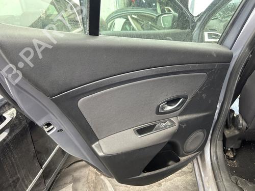 Bageste venstre beklædning RENAULT MEGANE CC (EZ0/1_) 1.4 TCe (EZ0F, EZ1V) (131 hp) 28191962