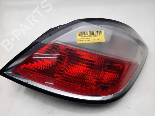 Used Right taillight OPEL ASTRA H (A04) 1.7 CDTI (L48) (100 hp) 13330206