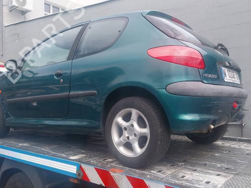 Pièces Détachées Usagées PEUGEOT 206 Hatchback (2A/C) 1.9 D 4916661