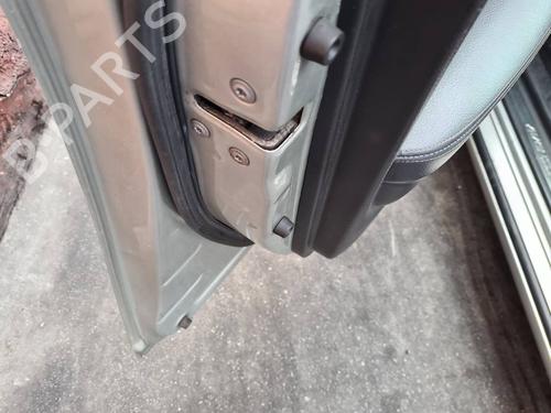 Used Front left lock TOYOTA AVENSIS Saloon (_T25_) 2.0 D-4D (CDT250_, CDT250R) (116 hp) 7760636