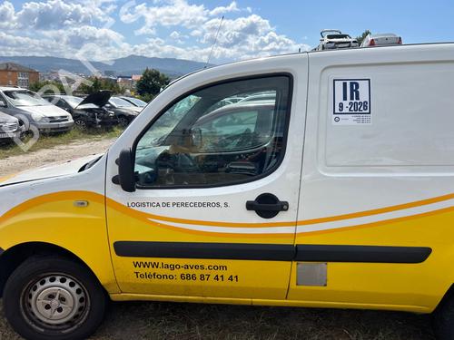 Left front door FIAT DOBLO Box Body/MPV (223_) 1.3 D Multijet BP28132568C2