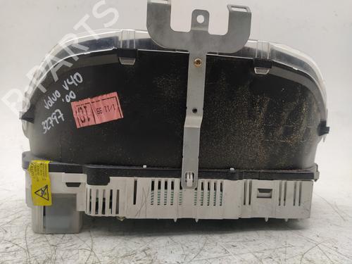 Instrument cluster VOLVO V40 Estate (645) 1.8 i | BP21023397C47 