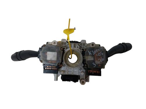 switch-kia-sorento-i-jc-2002-2003-2004-2005-2006-2007-2008-2009-2010-2011-36670371 main image
