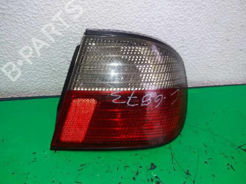 Used Right taillight NISSAN PRIMERA Hatchback (P11) 2.0 TD (90 hp) 1272088