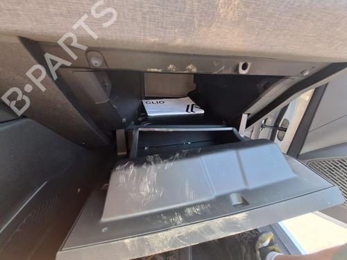 Used Glove box Glove box 37149478 37149478