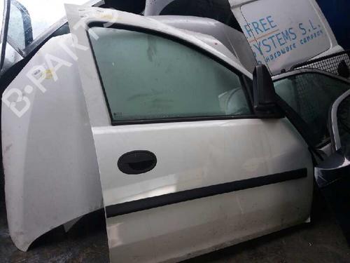 Used Front right lock OPEL COMBO Box Body/MPV 1.7 CDTI 16V (101 hp) 577702