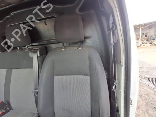 left-front-seat-citroen-jumpy-iii-van-v_-2016-39900425 main image