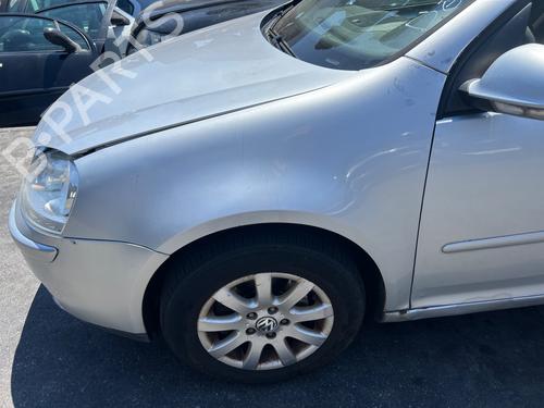 Used Left front fenders VW GOLF V (1K1) [2003-2010]  28041887