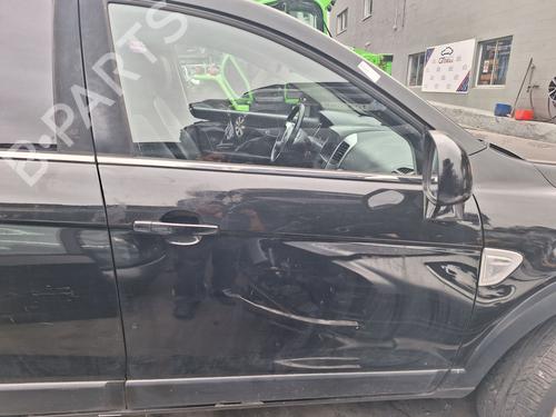 Used Right front door CHEVROLET CAPTIVA (C100, C140) 2.0 D 4WD (150 hp) 19127225