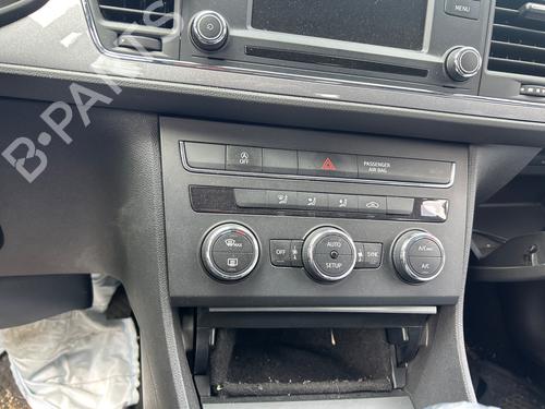 AC Styreenhet / Manøvreringsenhet SEAT LEON (5F1) [2012-2021]  27604079