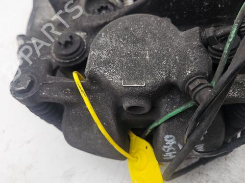 Used Left front brake caliper BMW 1 (F40) 118 d (150 hp) 32080645