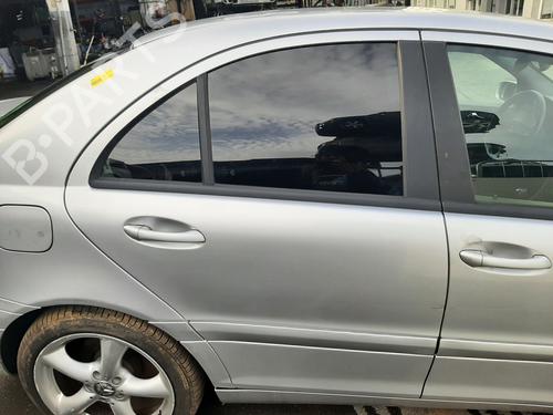 Used Right rear door MERCEDES-BENZ C-CLASS (W203) C 220 CDI (203.008) (150 hp) 16009719