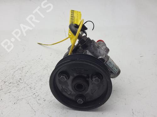 Used Steering pump OPEL VIVARO A Van (X83) [2001-2015]  13708514