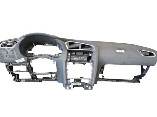 Used Dashboard Dashboard 37691608 37691608