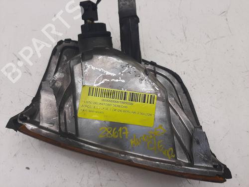 Right front indicator MERCEDES-BENZ 124 Saloon (W124) 300 D (124.130) | BP8527547C33 