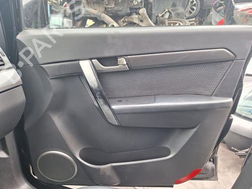 Used Front right panel CHEVROLET CAPTIVA (C100, C140) 2.0 D 4WD (150 hp) 19127196