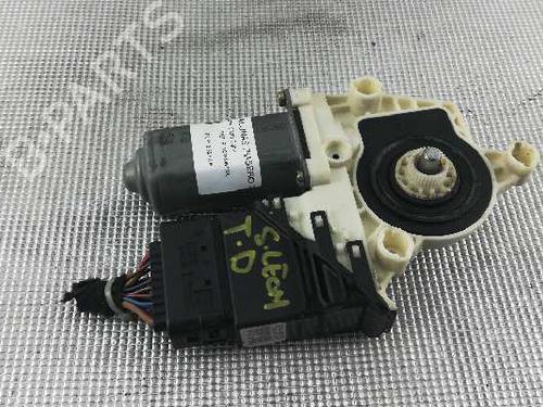 Used Right rear window motor SEAT LEON (1M1) 1.9 TDI (110 hp) 1778612