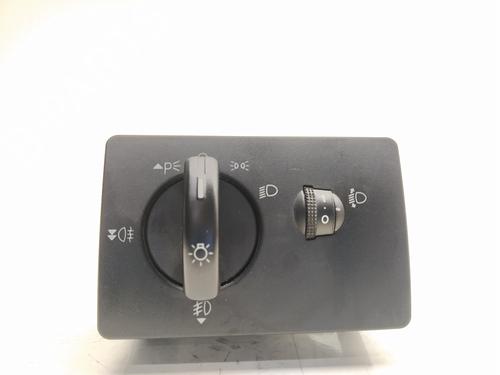 Used Headlight switch FORD FOCUS II (DA_, HCP, DP) 1.6 (100 hp) 15393800