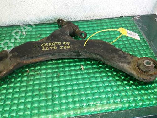 Used Left front suspension arm KIA CERATO I Saloon (LD) 2.0 CRDi (112 hp) 577761