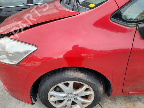 Used Left front fenders TOYOTA AURIS (_E15_) [2006-2013]  32072431