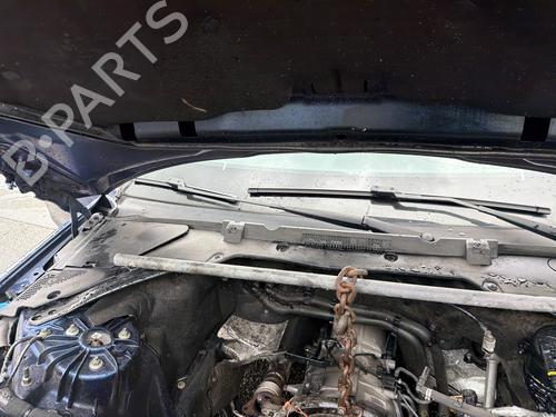 front-windshield-wiper-arm-jaguar-xe-x760-2015-37424125 main image
