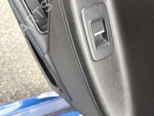 Venstre bak elrute bryter Venstre bak elrute bryter JAGUAR XE (X760) 2.0 D (180 hp) 37424158 37424158