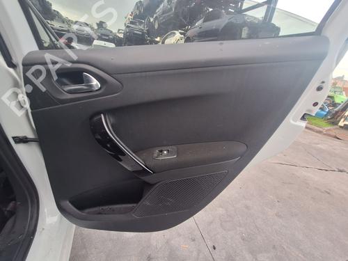 Bageste højre beklædning PEUGEOT 208 I (CA_, CC_) 1.6 HDi (114 hp) 30717234
