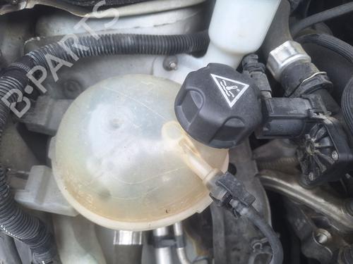Used Expansion tank CITROËN C4 CACTUS 1.2 VTi 82 (82 hp) 28590606