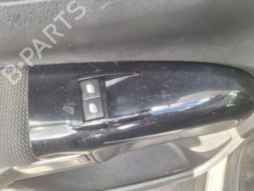 Venstre fortil elrude kontakt CITROËN C4 CACTUS 1.2 VTi 82 (82 hp) 28590595
