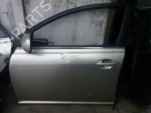 Used Front left lock TOYOTA AVENSIS Saloon (_T25_) 2.0 D-4D (CDT250_, CDT250R) (116 hp) 540586