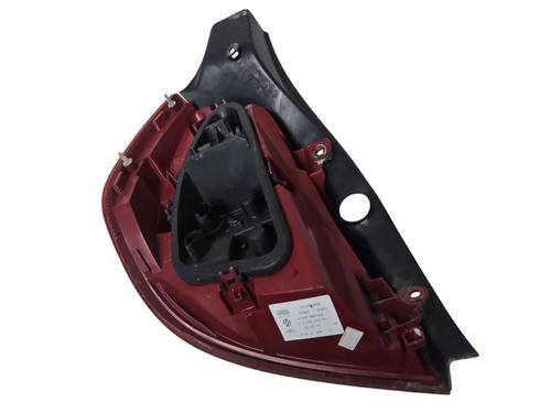 right-taillight-renault-clio-iii-br01-cr01-2005-2006-2007-2008-2009-2010-2011-2012-2013-2014-35792498 main image