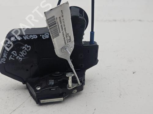 Used Rear right lock TOYOTA COROLLA Verso (ZER_, ZZE12_, R1_) 2.2 D-4D (AUR10_, AUR10R) (136 hp) 28292971