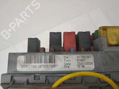 Fuse box LANCIA YPSILON (843_) 1.3 D Multijet (843.AXF11, 843.AXF1A, 843.AXM11,... | BP6145651E1 