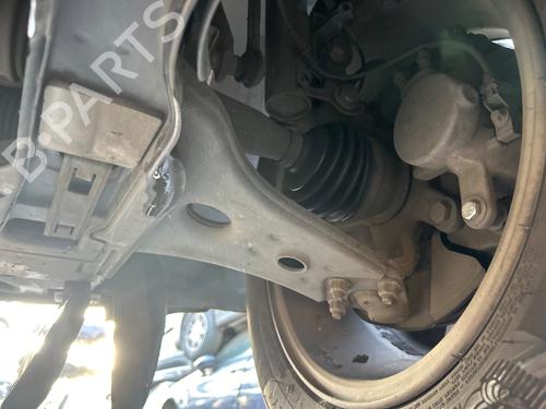 Used Right front suspension arm MERCEDES-BENZ B-CLASS Sports Tourer (W245) [2005-2011]  28315478