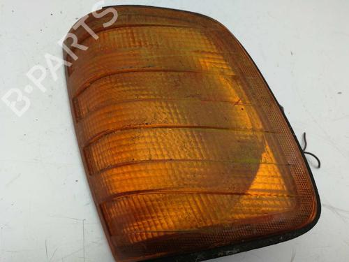 Used Right front indicator MERCEDES-BENZ 124 Saloon (W124) 260 E (124.026) (166 hp) 5591326