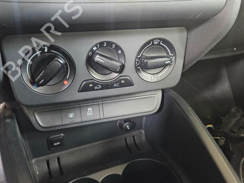 Used Climate control AUDI A1 Sportback (8XA, 8XF) 1.2 TFSI (86 hp) 29311341
