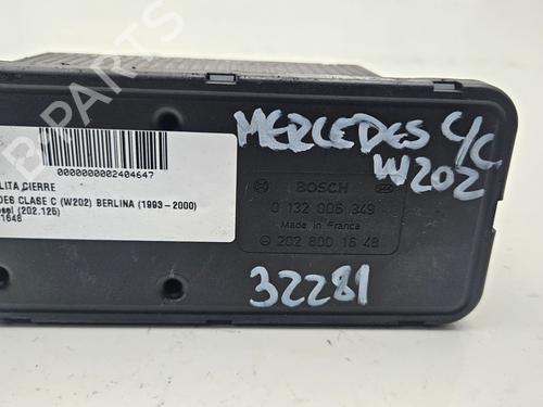Comfort control module MERCEDES-BENZ C-CLASS (W202) C 250 D (202.125) 2028001648 | 0132006349 |