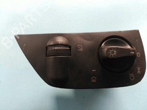 Used Headlight switch SEAT IBIZA II (6K1) [1993-2002]  1322771