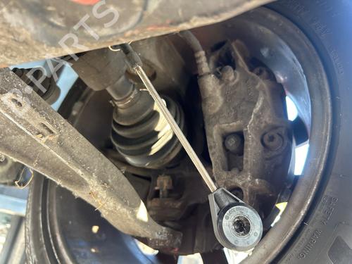 Used Left front steering knuckle VOLVO S80 II (124) D5 (215 hp) 28141612