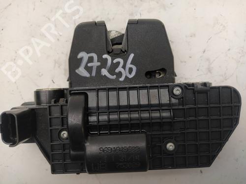 Used Tailgate lock PEUGEOT 208 I (CA_, CC_) 1.4 VTi (95 hp) 8949644