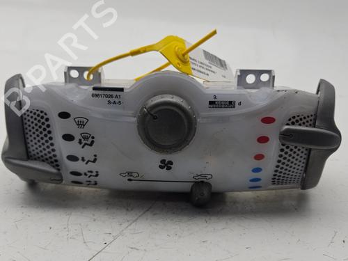 AC Styreenhet / Manøvreringsenhet TOYOTA RAV 4 II (_A2_) [2000-2005]  30700818