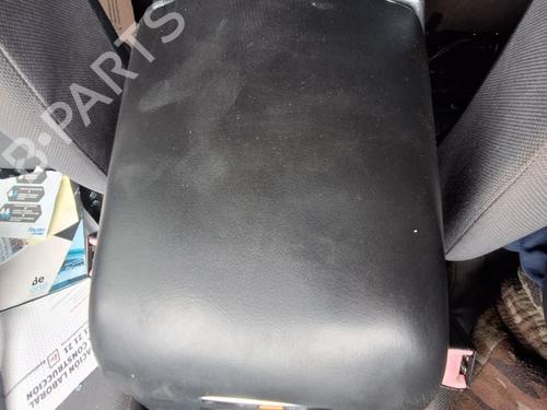 Used Armrest / Center console Armrest / Center console LAND ROVER DISCOVERY III (L319) [2004-2009] 36383129 36383129