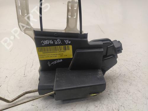 Used Front right lock HYUNDAI TUCSON (JM) [2004-2019]  10905153