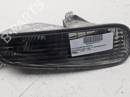 Used Right front indicator FIAT GRANDE PUNTO (199_) 1.3 D Multijet (75 hp) 31012946