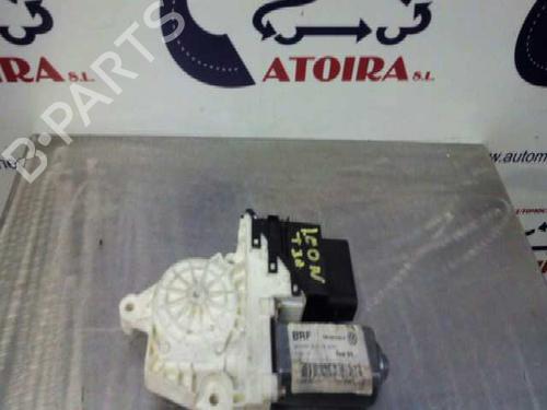 Portierruitmotor linksachter SEAT LEON (1M1)  | BP2963121E23 
