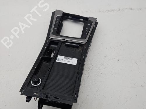 Used Middle console VW GOLF VII (5G1, BQ1, BE1, BE2) [2012-2021]  31131798