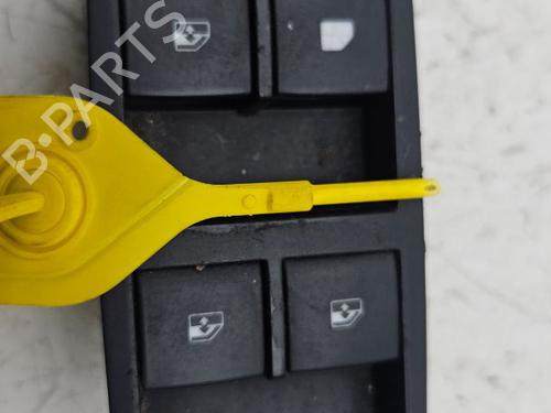 Venstre fortil elrude kontakt OPEL INSIGNIA A (G09) [2008-2017]  31124588